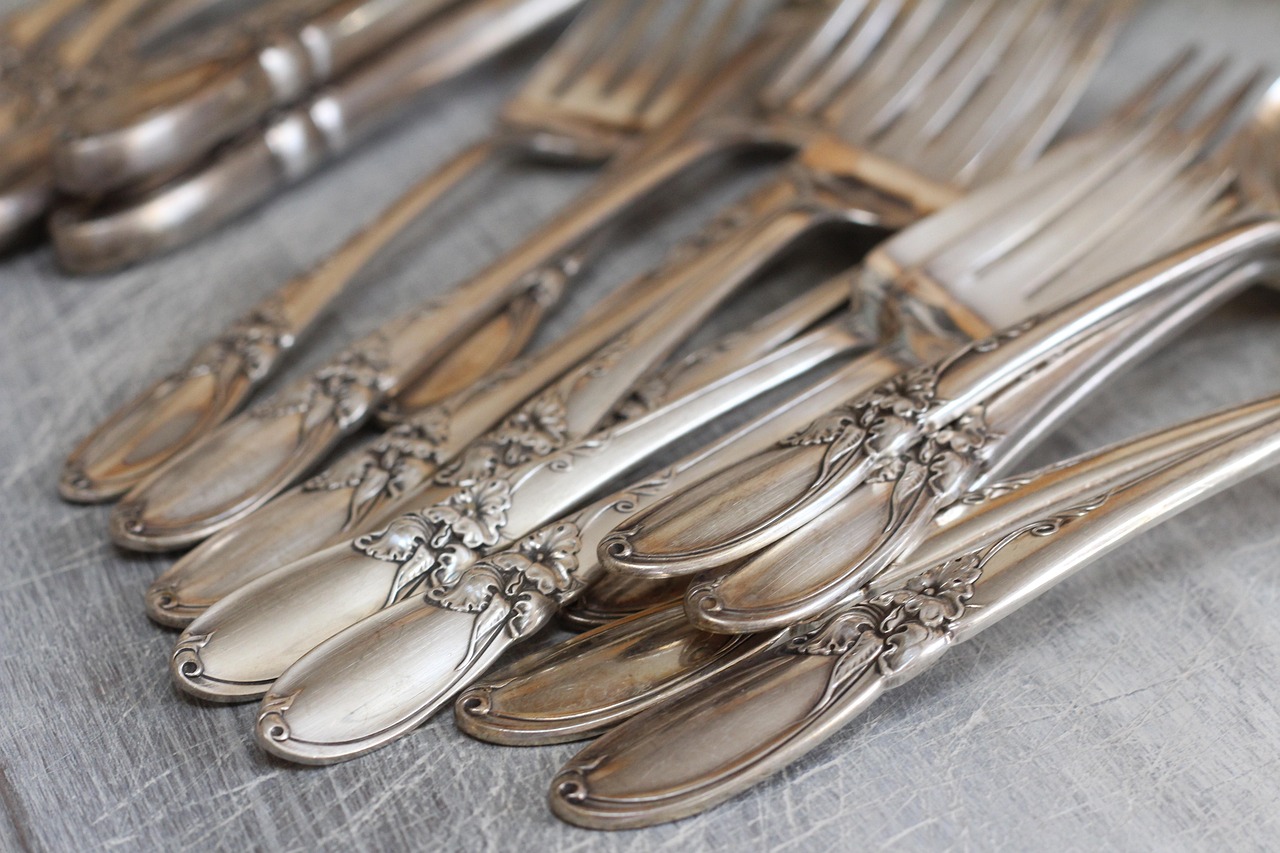 14 Vintage Items You Might Have at Home That Are Worth a Fortune